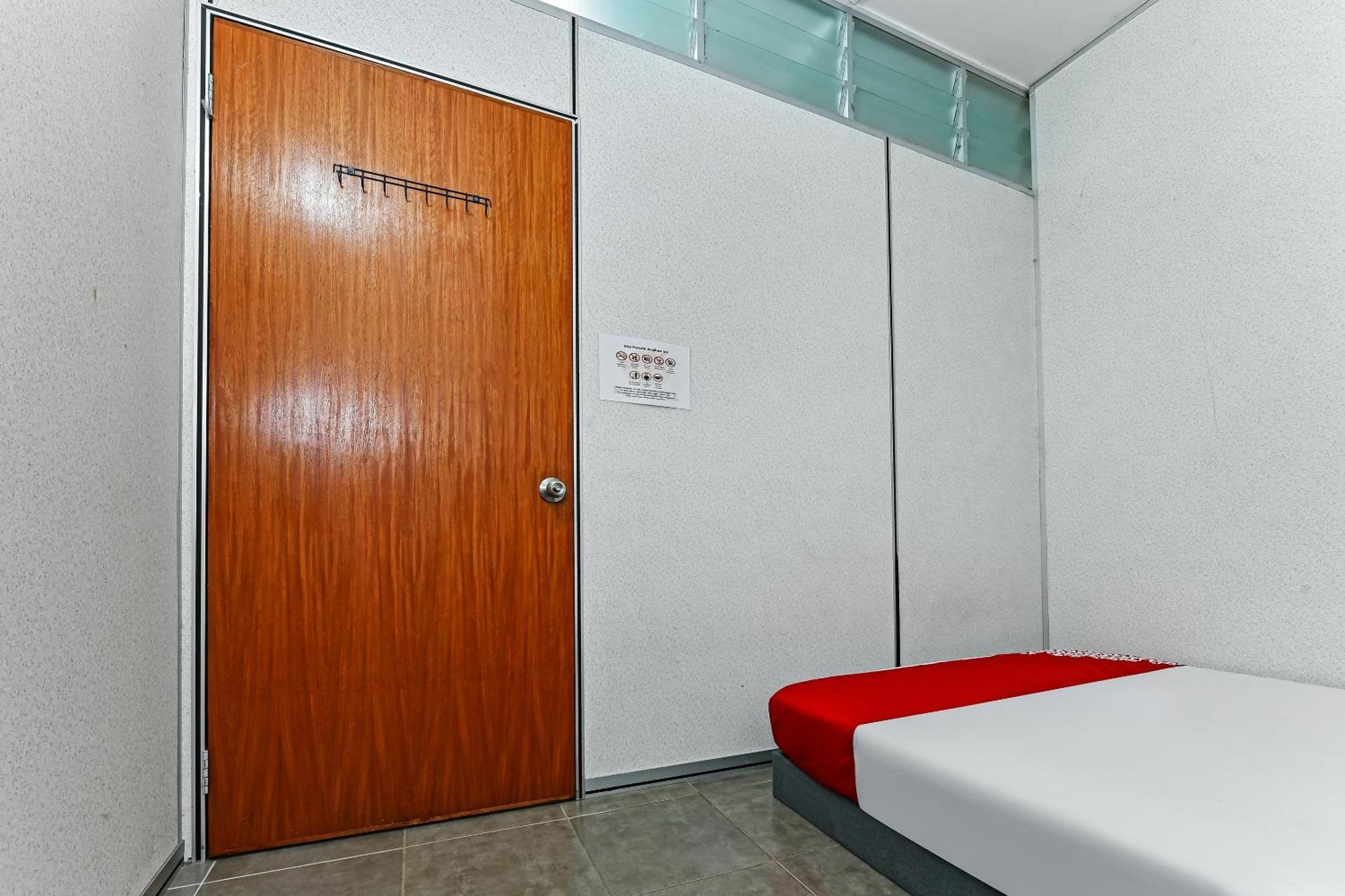 Spot On 90541 Pd Motel Port Dickson Exterior photo